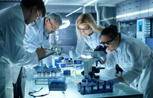 Image of people in a laboratory carrying out tests